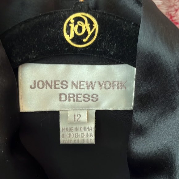 Jones New York Dress - 2pc - Picture 8 of 9